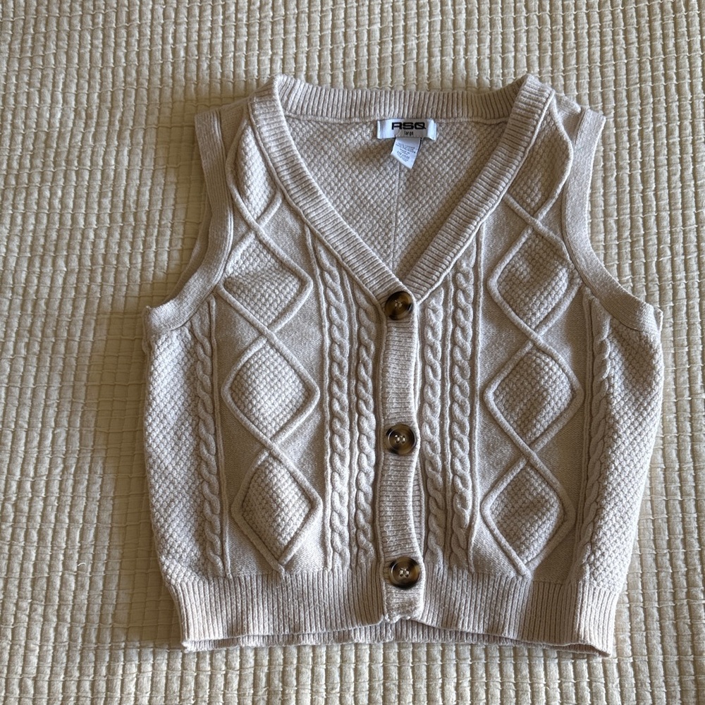 RSQ Cream Cable Knit V-Neck Sweater Vest